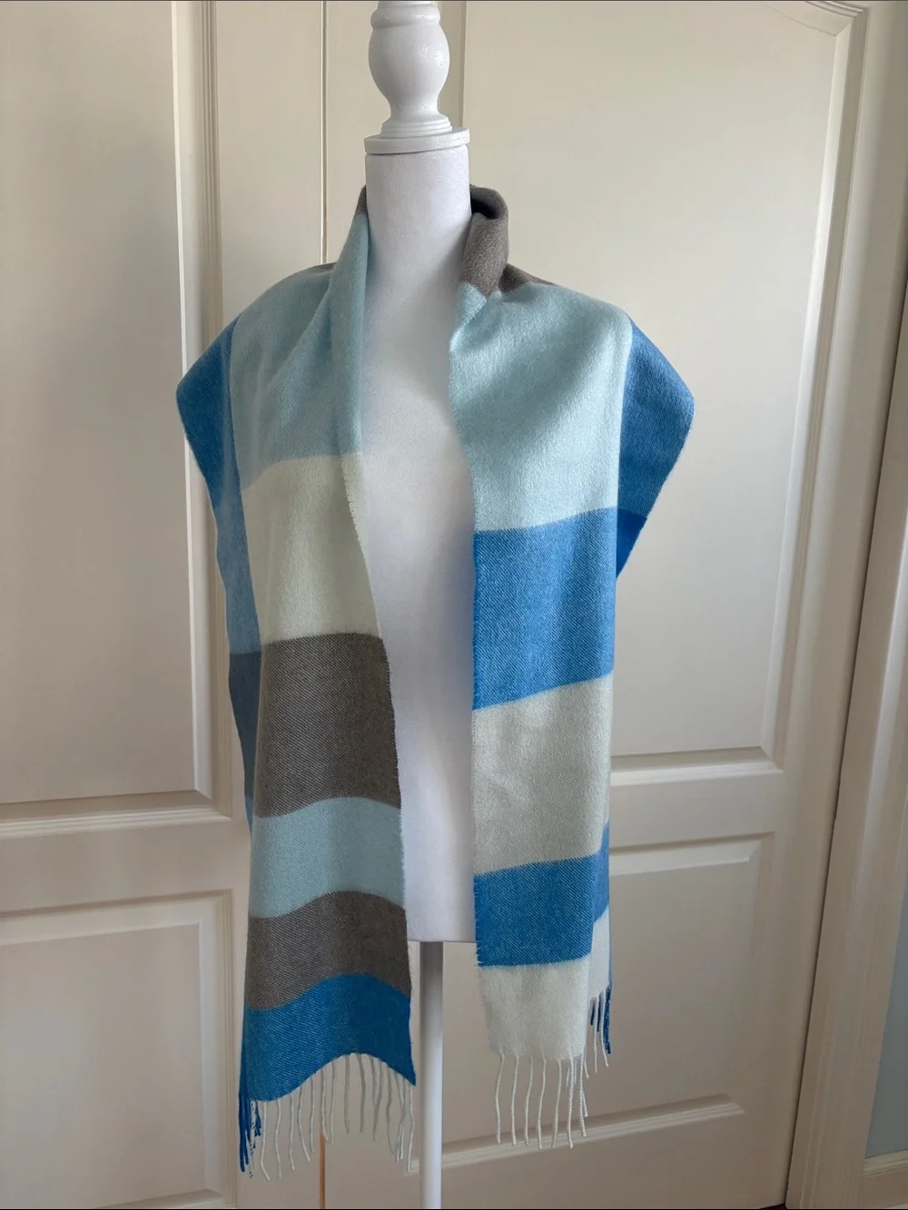 CASHMERE BY CHARTER CLUB SCARF EUC